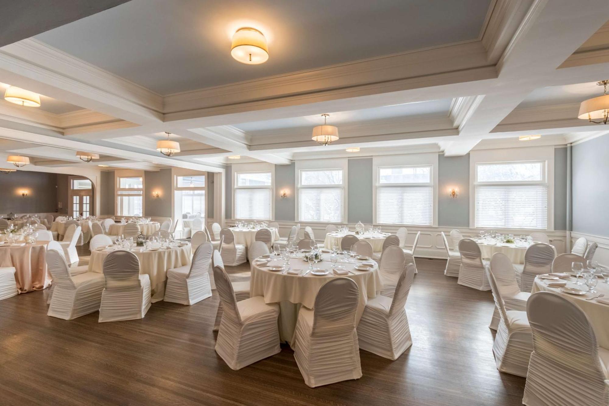 The Strathallan - A Doubletree By Hilton Рочестер Экстерьер фото